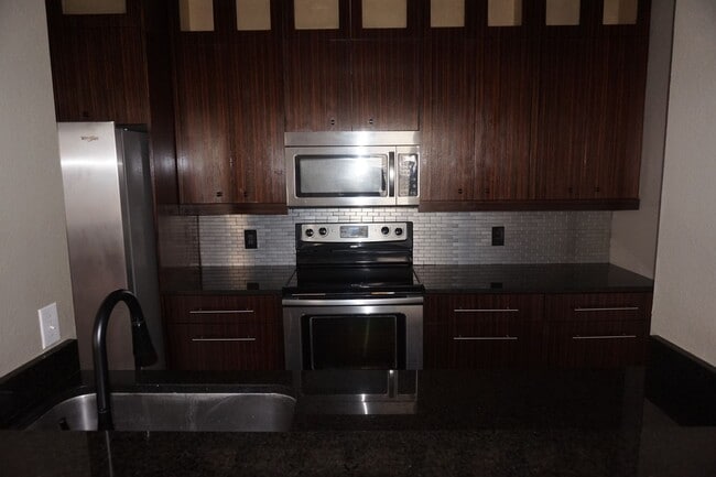 Building Photo - Beautifully Upgraded 2/2 in Residences at Sabal Point