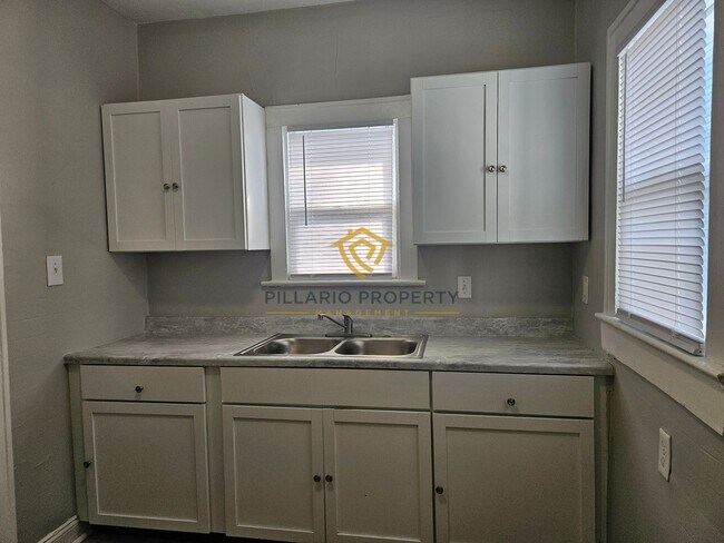 Building Photo - 3709-3711 Brookside Pkwy S Dr