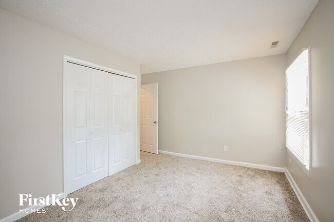 Building Photo - 4509 Phoenix Dr