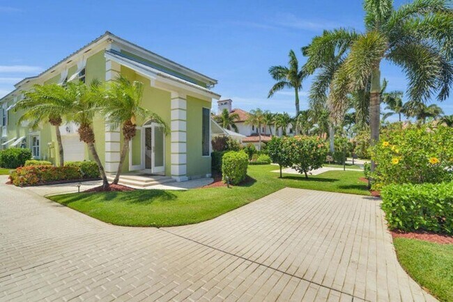 Building Photo - 1704 Del Haven Dr