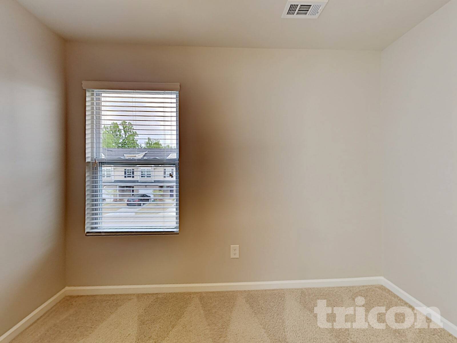 Building Photo - 2046 Aragon Lane