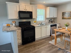 Building Photo - 378 S Kenbrook St SE