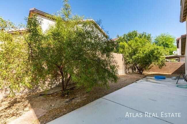 Building Photo - 5345 N Santa Fe Heights St