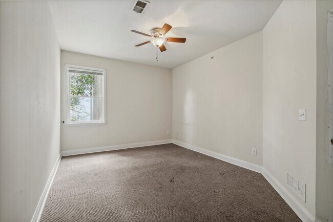 Building Photo - 2107 N 17th St