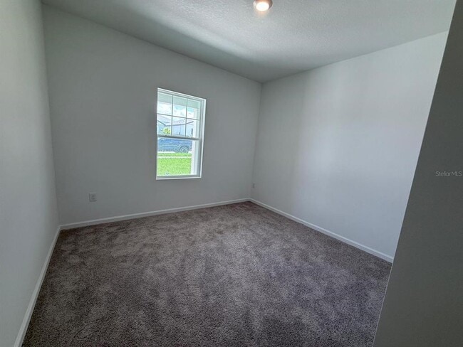 Building Photo - 452 Hennepin Lp