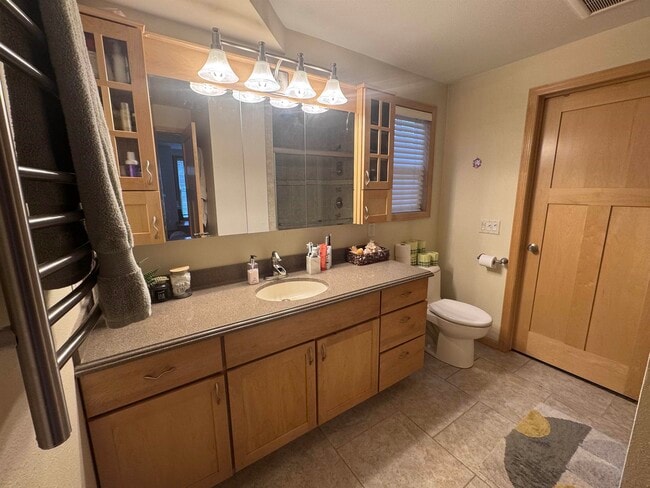 Building Photo - 6221 Old Middleton Rd