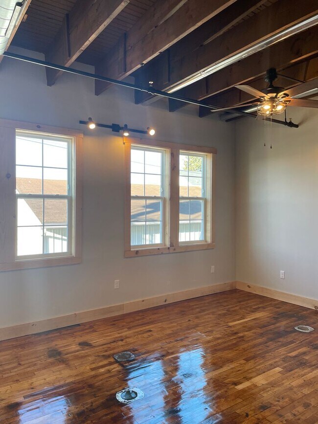 Building Photo - 2 bedroom/1 bathroom NEW apartment in McSherrystown, PA