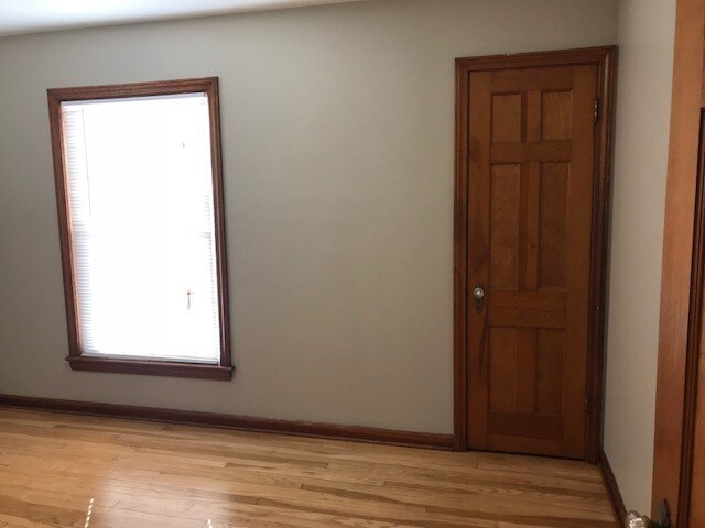 Building Photo - New to Euclid Ohio!