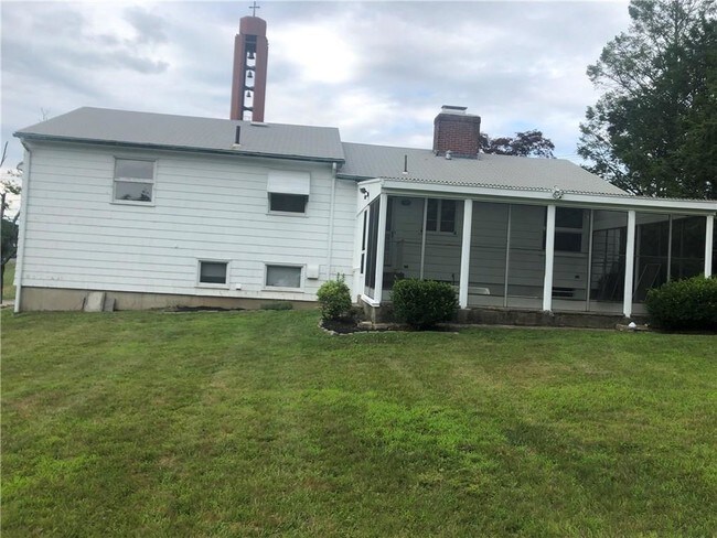 Building Photo - 260 Garden Hills Dr