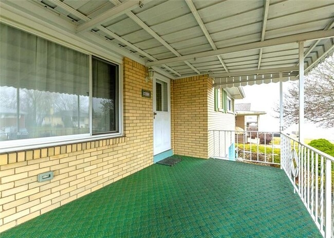 Building Photo - 4813 Sandy Dr