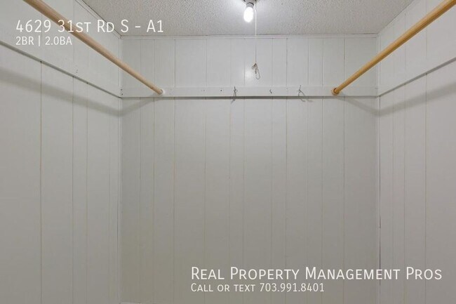 Building Photo - 4629 31st Rd S