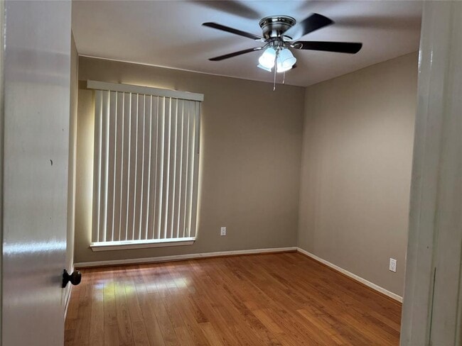 Building Photo - 15538 Baybrook Dr