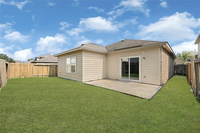 Building Photo - 18218 Tuscana Shores Dr