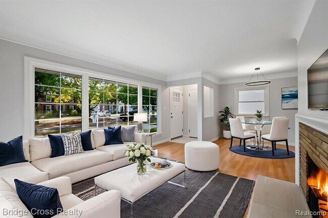 Building Photo - 2614 Essex St