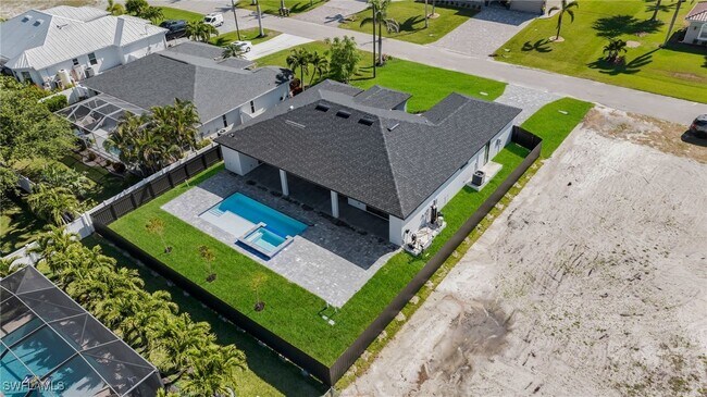 Building Photo - 436 NW 38th Ave