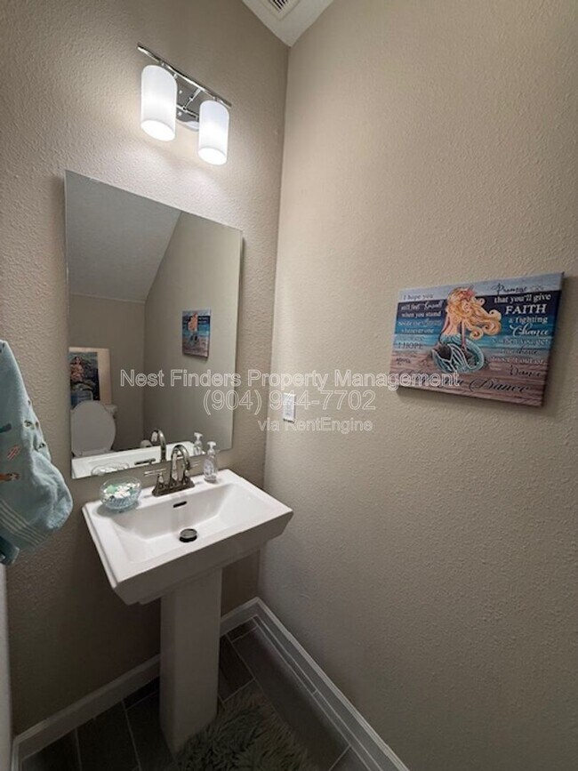 Building Photo - 1209 Beach Dune Dr