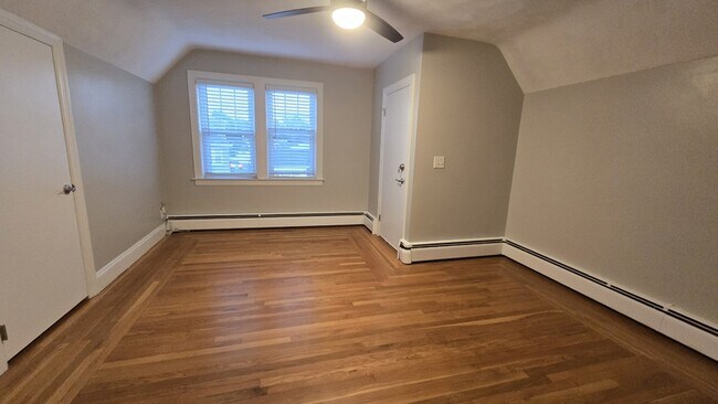 Building Photo - 133 Phenix Ave