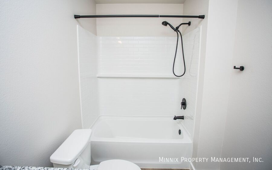 Building Photo - 3203 Durham Ave