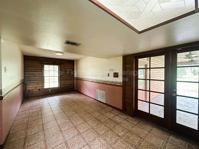 Building Photo - 1620 Nora Tyson Rd