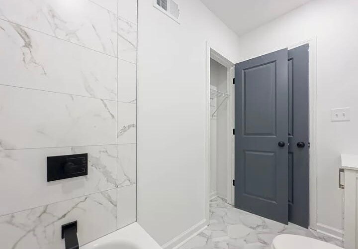 Building Photo - 6113 Webster St