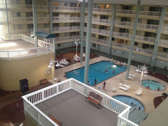 Building Photo - 663 William Hilton Pkwy