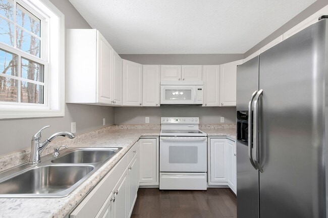 Building Photo - 1422 Wesley Rd