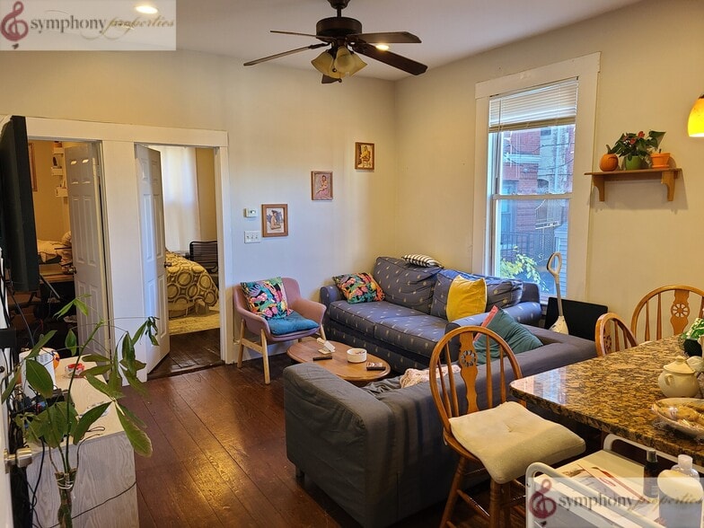 Building Photo - 719 Parker St