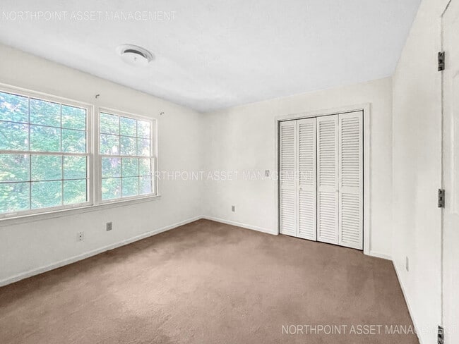 Building Photo - 5-Bed, 2.5-Bath Home with Deck & Covered P...
