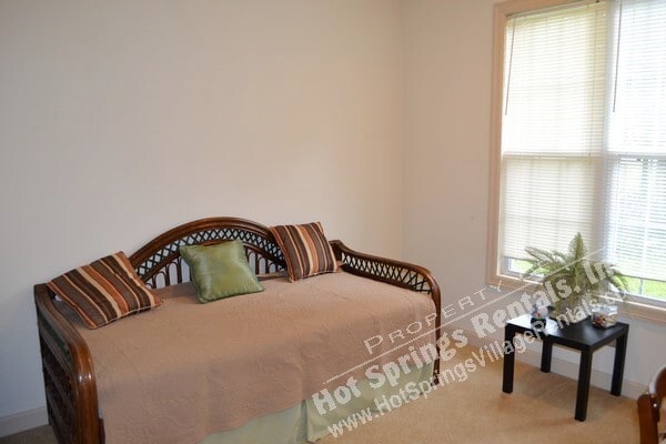 Building Photo - Isabella Golf Course  Home | Furnished