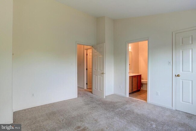 Building Photo - 12830 Evansport Pl