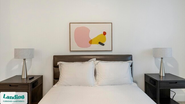 Building Photo - 650 E Sycamore St