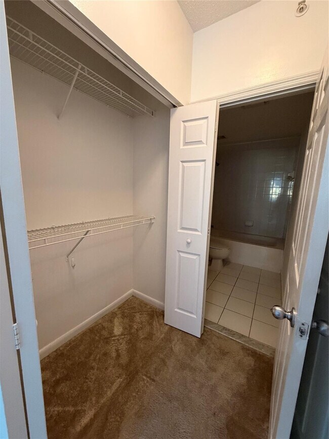 Building Photo - 2351 W Preserve Way