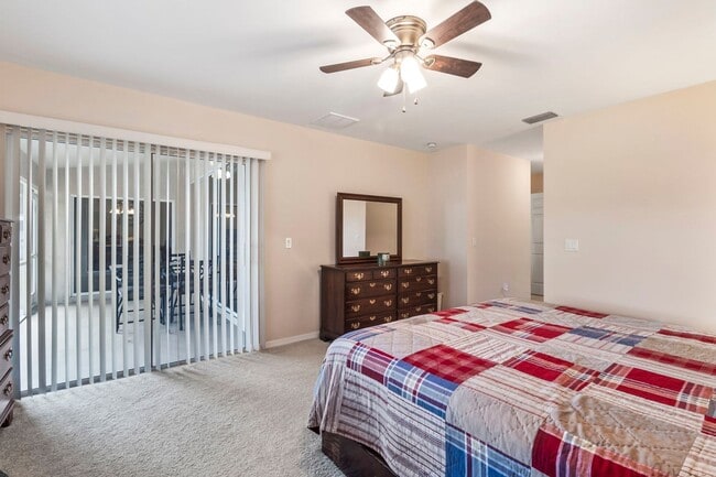 Building Photo - $1,795/month ** Furnished * Annual / Short Term * 3 bed / 2 Bath * Single Family * North Port