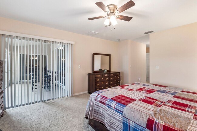 Building Photo - $1,895/month ** Furnished * Annual / Short Term * 3 bed / 2 Bath * Single Family * North Port