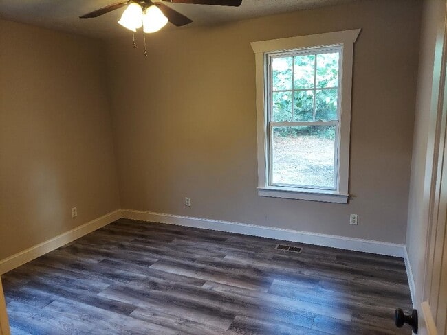 Building Photo - 177 Georgia Ln