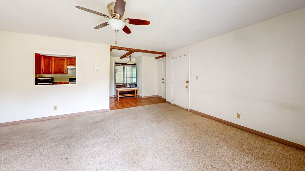 Building Photo - 114 Oak Ln