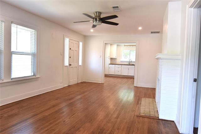 Primary Photo - 1102 Elmhurst Pl