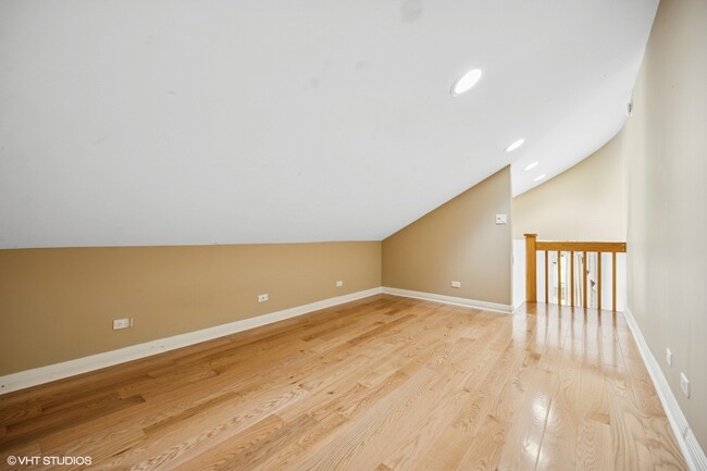 Building Photo - 2305 Tennyson Ln