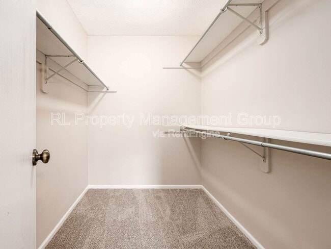 Building Photo - 1241 Villa Oaks Ct