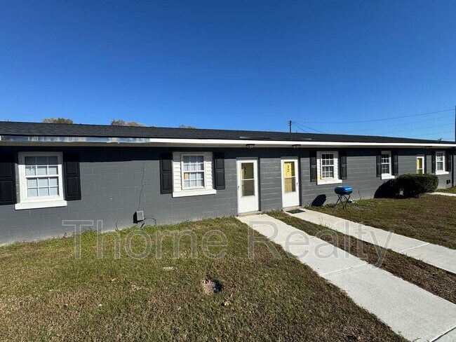 Primary Photo - 2501 St Andrew St