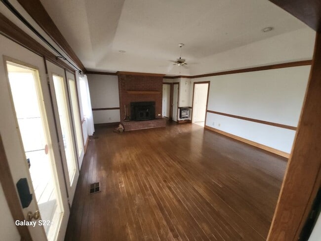 Building Photo - 971 Manningham Rd