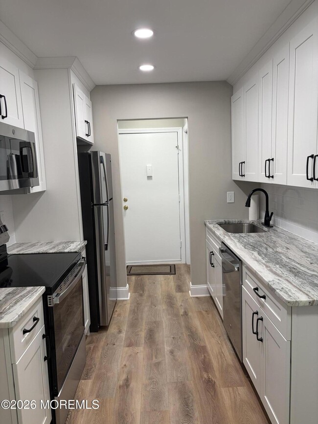 Building Photo - 204 Covered Bridge Blvd