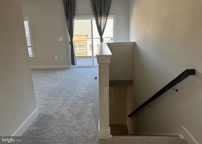 Building Photo - 136 Bleeker Pl