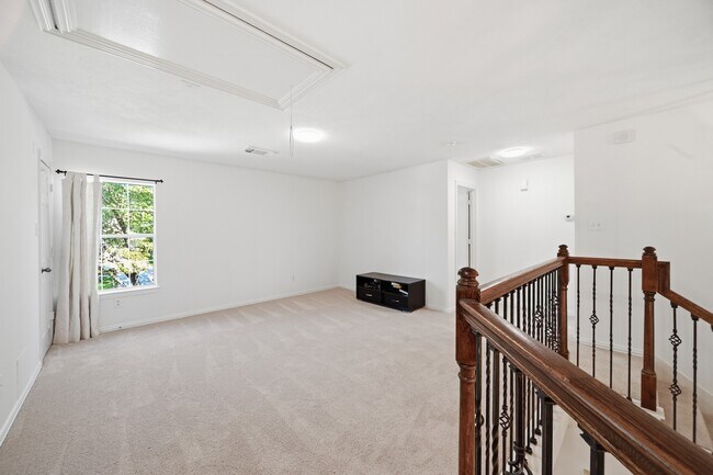 Building Photo - 51 N Scribewood Cir