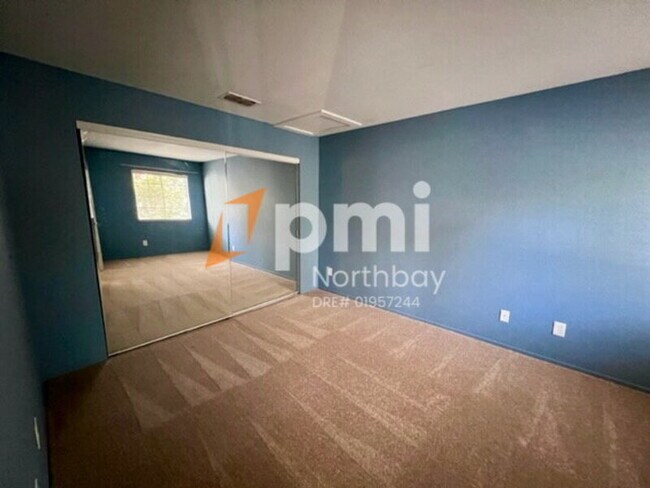 Building Photo - 2915 N Texas St