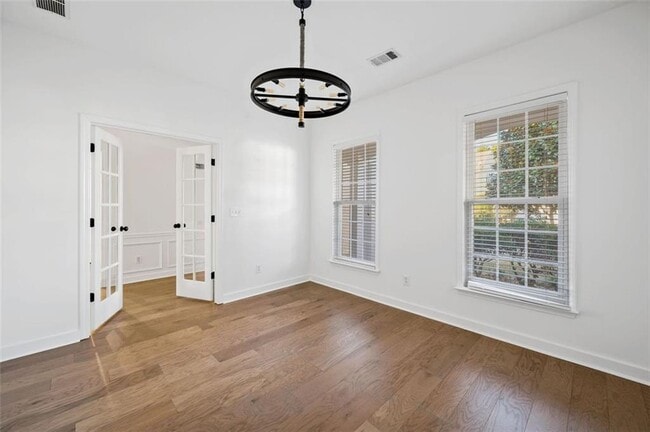 Building Photo - 4090 Prince Charles Dr
