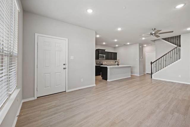 Building Photo - 3500 Brentwood Dr