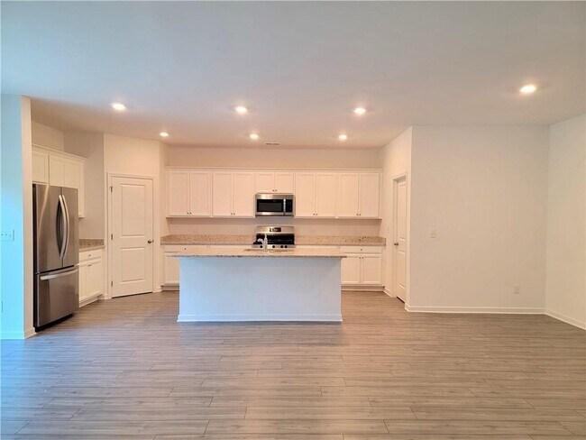 Building Photo - 416 Golden Eagle Pkwy