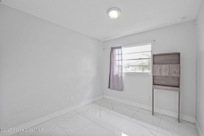 Building Photo - 93 Prospect Ave