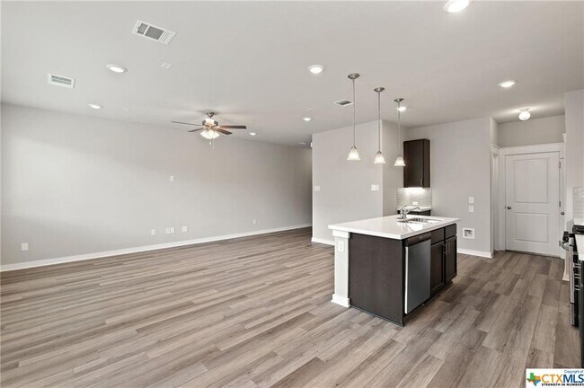 Building Photo - 17102B Carmel Cricket Dr